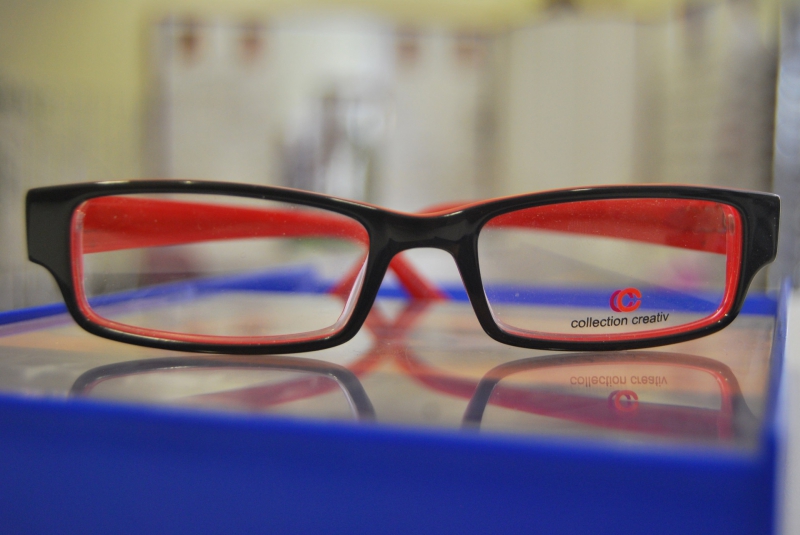 opticien-MONS-min_view-sight-lens-frame-optics-spectacles-1141012-pxhere.com